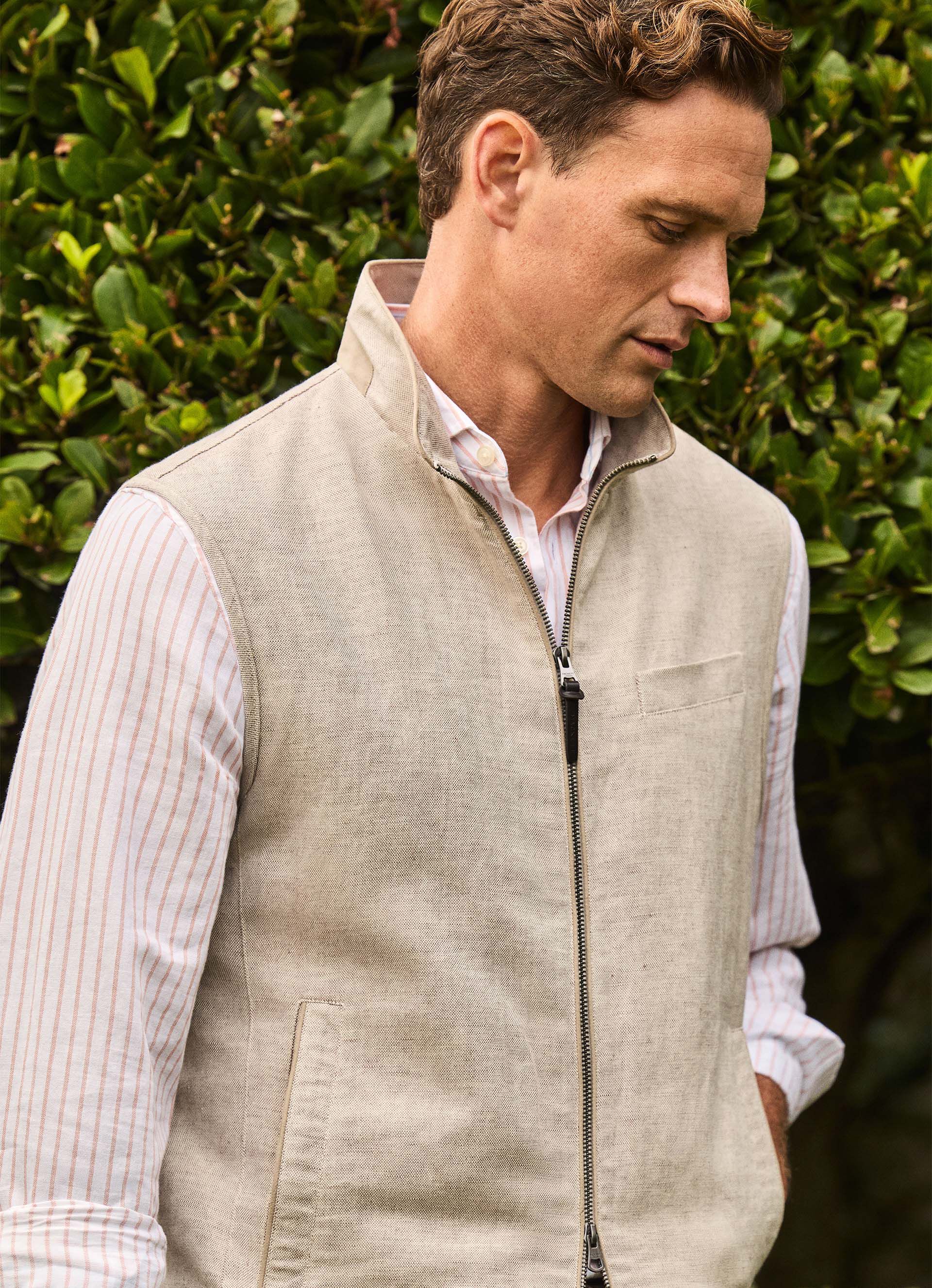 Cotton-Linen Textured Gilet | Hackett London