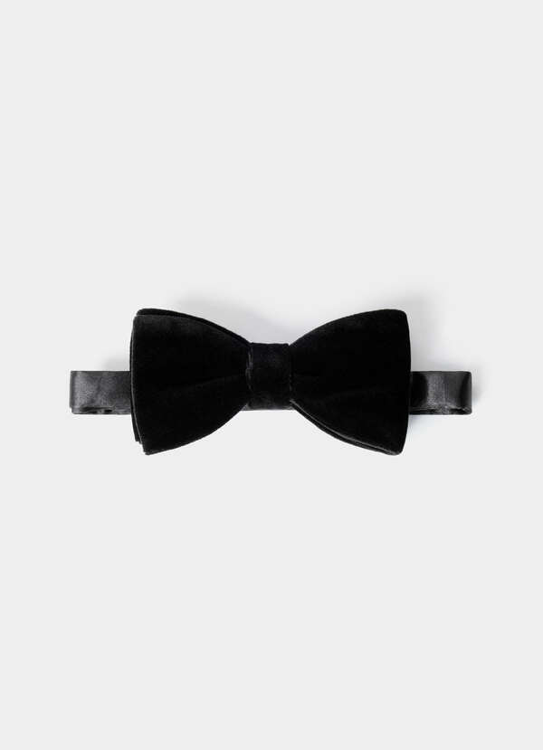 Velvet Pretied Bowtie