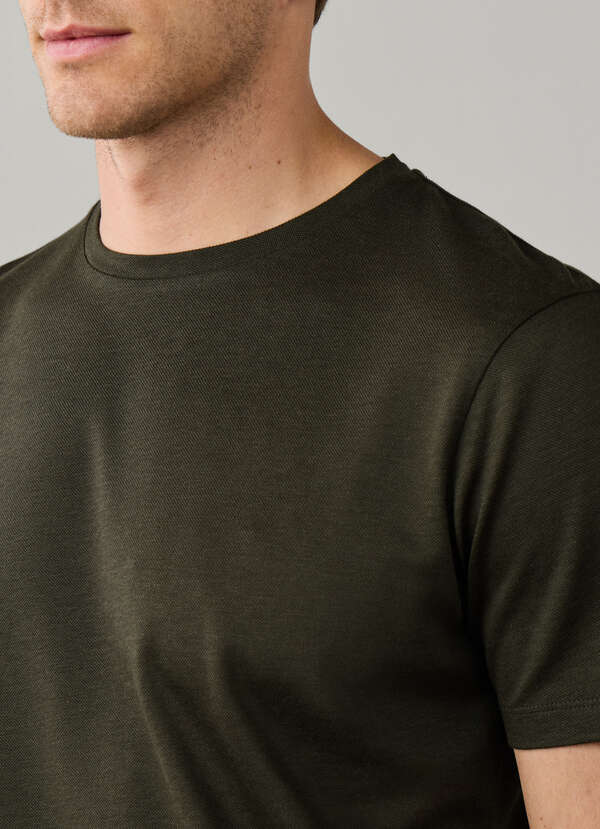 Travel Classic Fit Pique T-Shirt - 2