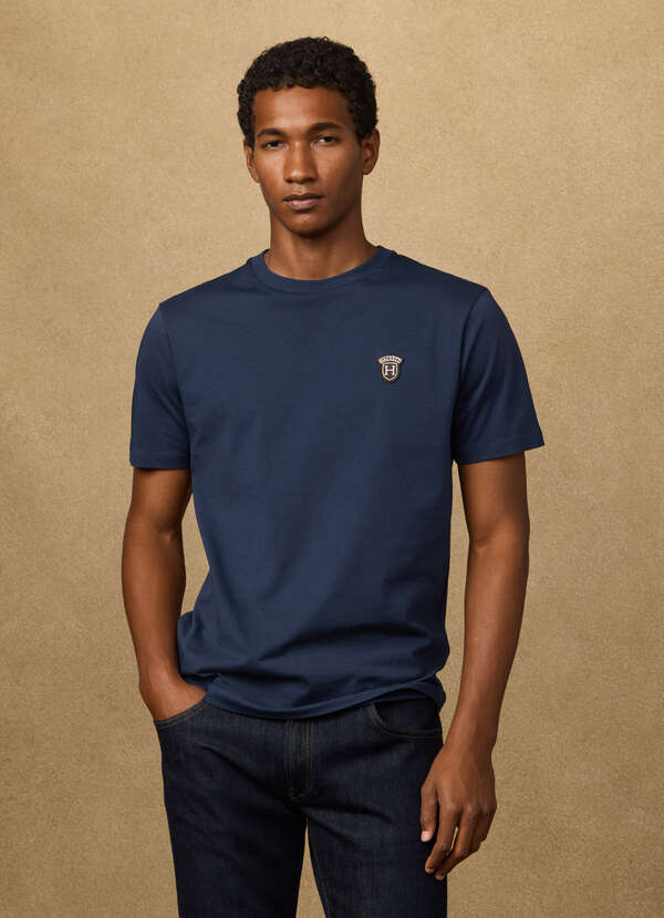 Classic Fit Badge T-Shirt - 2 Classic Fit Badge T-Shirt - 2