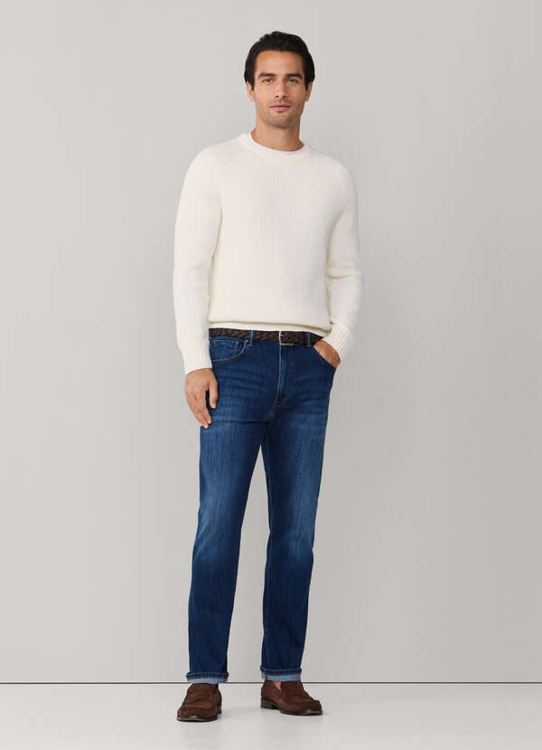 Classic Fit Vintage Wash Denim Classic Fit Vintage Wash Denim