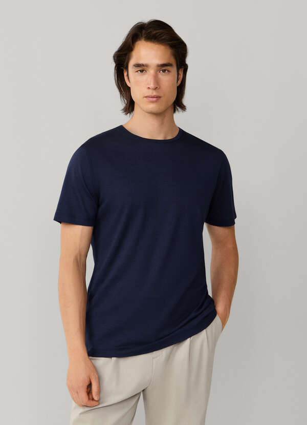 Classic Fit Short Sleeve Travel T-Shirt - 2