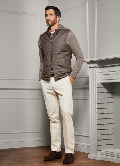Classic Fit Sanderson Cotton-Silk Chino