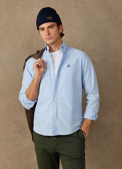 Classic Fit Solid Oxford Shirt