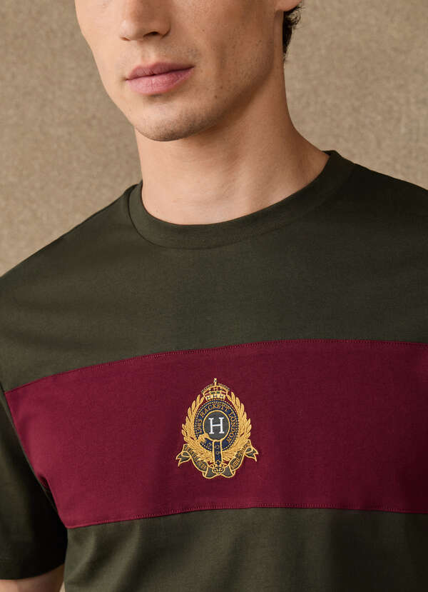 Classic Fit Crest Panel T-Shirt - 2