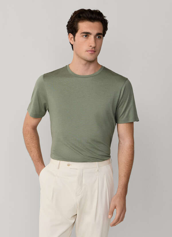 Classic Fit Short Sleeve Travel T-Shirt - 2 Classic Fit Short Sleeve Travel T-Shirt - 2
