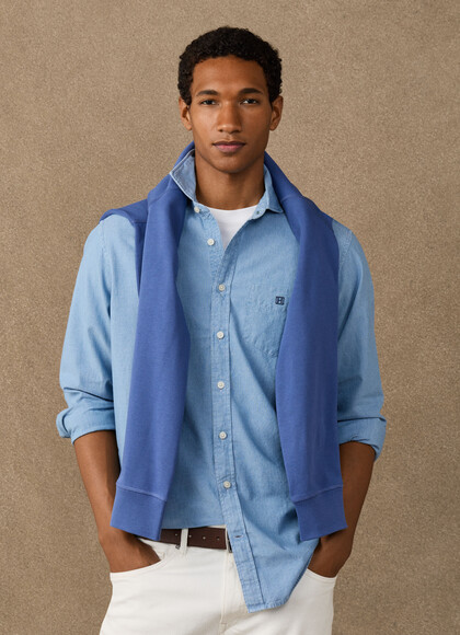 Classic Fit Chambray Shirt