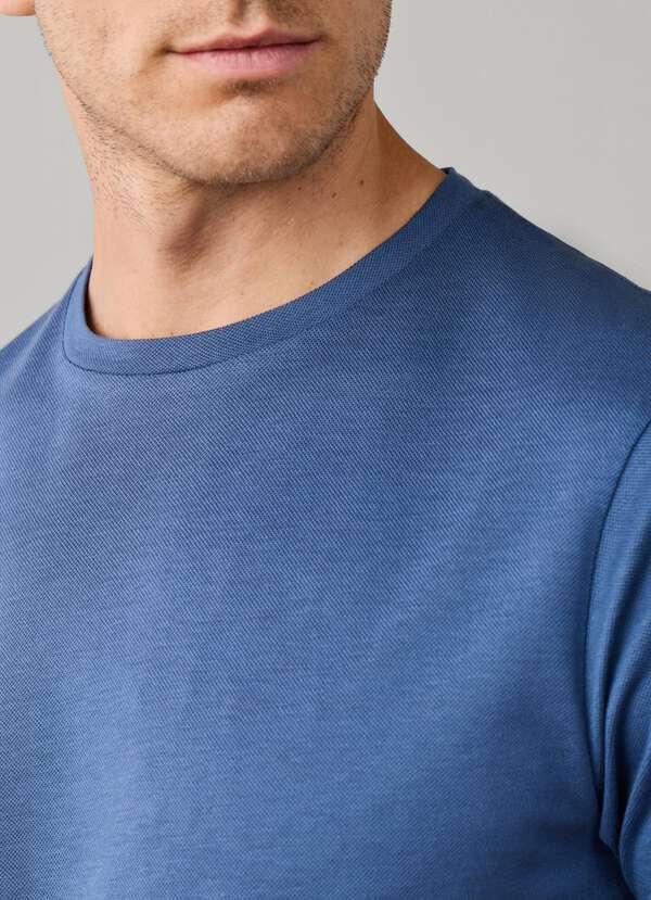Travel Classic Fit Pique T-Shirt - 2 Travel Classic Fit Pique T-Shirt - 2