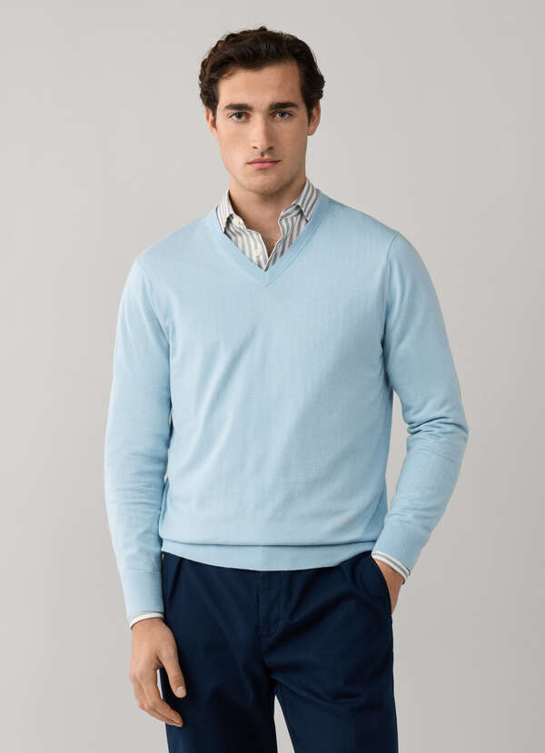 Cotton-Cashmere V-Neck Jumper - 2 Cotton-Cashmere V-Neck Jumper - 2