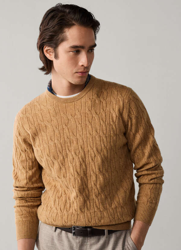 Lambswool Cable Knit Crew Neck Jumper