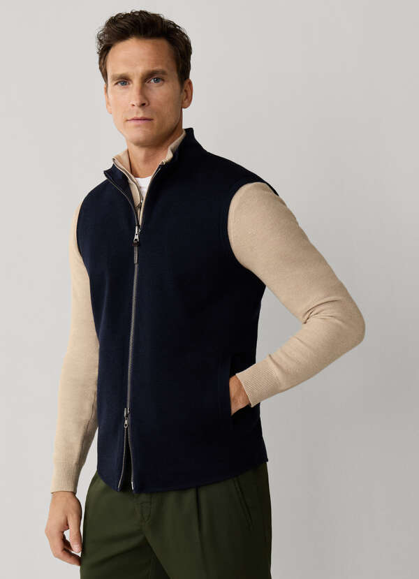 Hybrid Travel Gilet