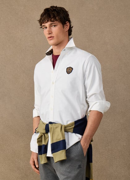 Classic Fit Country Crest Oxford Shirt