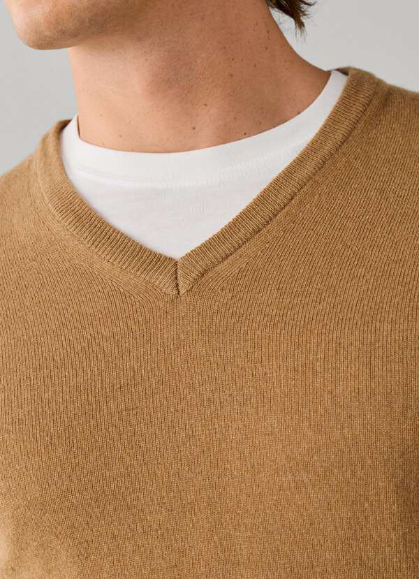 Merino Wool-Cashmere Blend V-Neck Jumper - 2