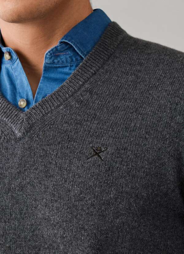 Lambswool V-Neck Jumper - 2 Lambswool V-Neck Jumper - 2